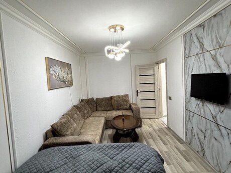 2 otaqlı köhnə tikili - Sahil m. - 45 m²