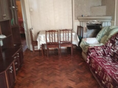 2 otaqlı köhnə tikili - 28 May m. - 52 m²