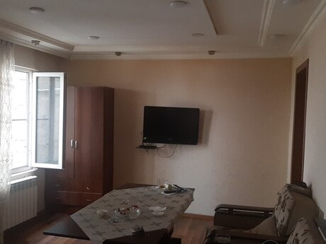 3 otaqlı həyət evi/bağ evi - Neftçilər m. - 80 m²