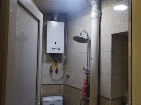 2 otaqlı köhnə tikili - Nizami m. - 45 m²