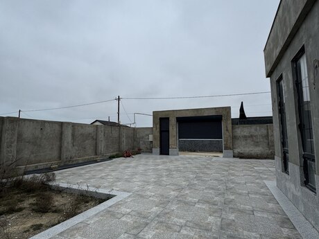 3 otaqlı həyət evi/bağ evi - Şüvəlan q. - 180 m²