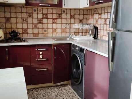 2 otaqlı köhnə tikili - 7-ci mikrorayon q. - 50 m²