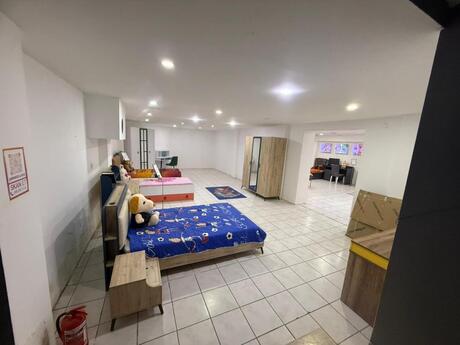 Объект - м. Азадлыг проспекти - 1080 м²