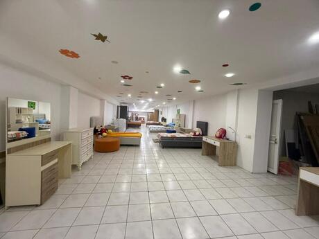 Объект - м. Азадлыг проспекти - 1080 м²