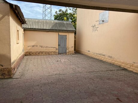 7 otaqlı həyət evi/bağ evi - Sumqayıt - 235 m²