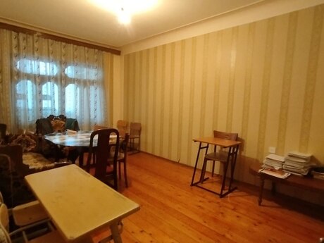 4 otaqlı köhnə tikili - Əhmədli m. - 100 m²