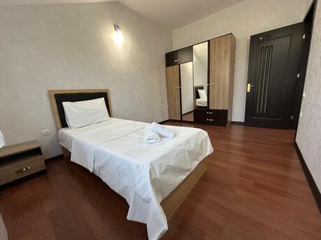 4 otaqlı həyət evi/bağ evi - Qəbələ - 100 m²