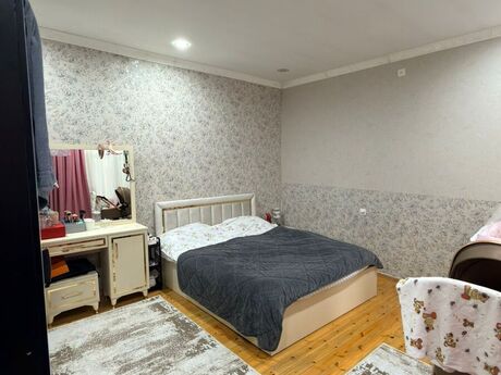 3 otaqlı həyət evi/bağ evi - Bakıxanov q. - 130 m²