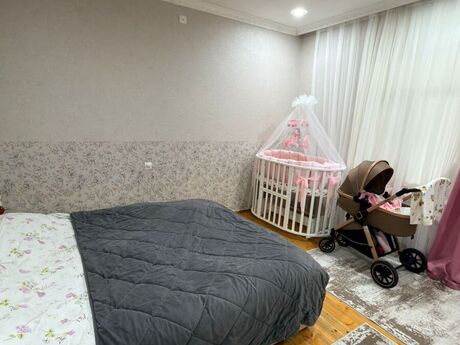 3 otaqlı həyət evi/bağ evi - Bakıxanov q. - 130 m²