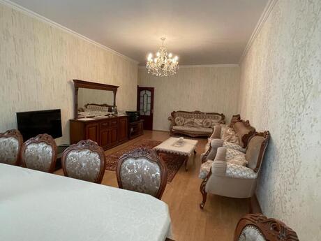 3-комнатная квартира, 135 м², İnşaatçılar: 300 000 ₼ 4
