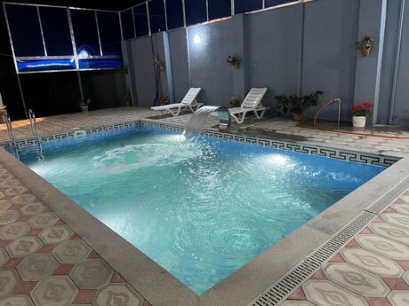 5 otaqlı həyət evi/bağ evi - Qəbələ - 300 m²