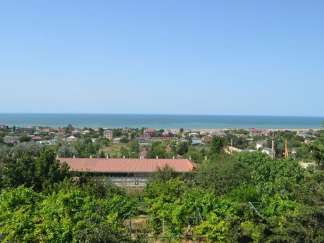 3 otaqlı həyət evi/bağ evi - Novxanı q. - 280 m²