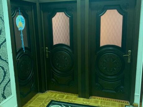 3 otaqlı köhnə tikili - 8-ci mikrorayon q. - 80 m²
