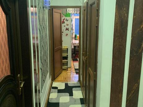 3 otaqlı köhnə tikili - 8-ci mikrorayon q. - 80 m²