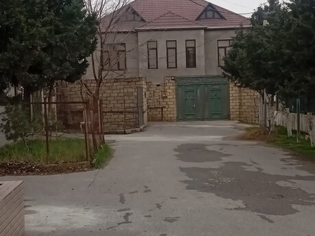 5 otaqlı həyət evi/bağ evi - Sulutəpə q. - 260 m²