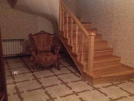 5 otaqlı həyət evi/bağ evi - Sulutəpə q. - 260 m²
