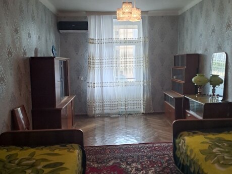 2 otaqlı köhnə tikili - Nizami m. - 60 m²