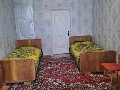 2 otaqlı köhnə tikili - Nizami m. - 60 m²