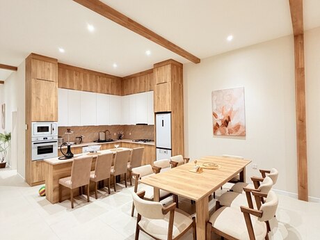 4 otaqlı həyət evi/bağ evi - Türkan q. - 350 m²