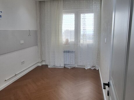 3-room apartment, 108 m², Neftçilər: 225 000 ₼ 5