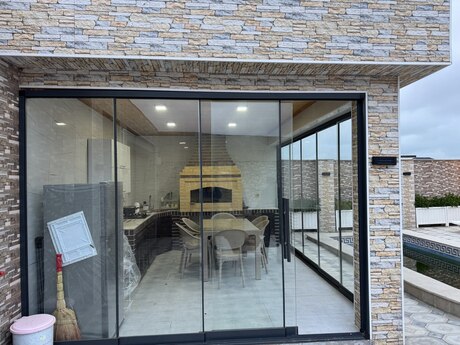 4 otaqlı həyət evi/bağ evi - Mərdəkan q. - 180 m²