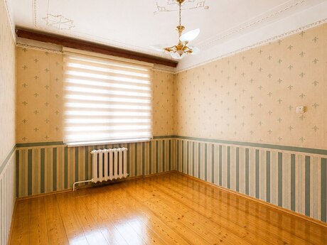 3 otaqlı köhnə tikili - Əhmədli m. - 63 m²