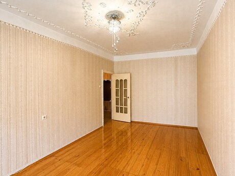 3 otaqlı köhnə tikili - Əhmədli m. - 63 m²