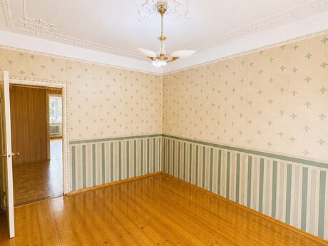 3 otaqlı köhnə tikili - Əhmədli m. - 63 m²