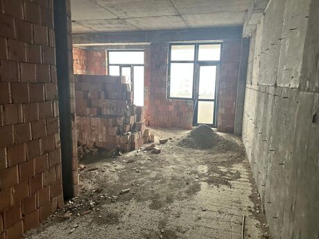 4 otaqlı yeni tikili - Yeni Günəşli q. - 145.5 m²