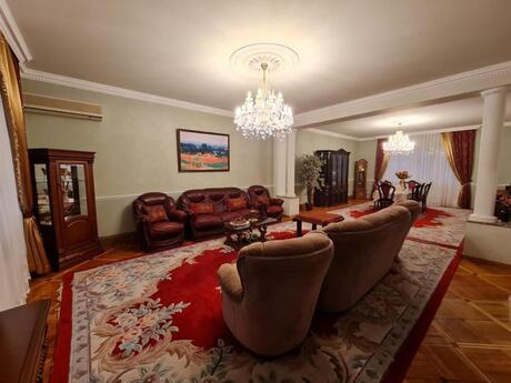 6 otaqlı yeni tikili - Böyükşor q. - 320 m²