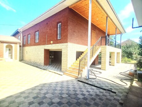 6 otaqlı həyət evi/bağ evi - Lənkəran - 320 m²