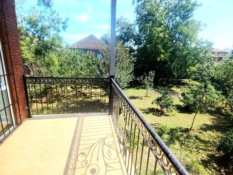 6 otaqlı həyət evi/bağ evi - Lənkəran - 320 m²