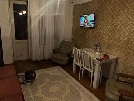 2 otaqlı köhnə tikili - Gənclik m. - 52 m²
