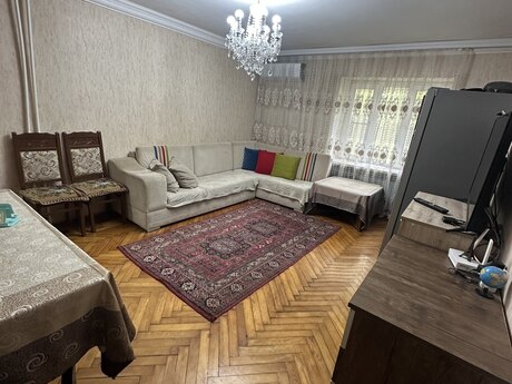 2 otaqlı köhnə tikili - Neftçilər m. - 65 m²