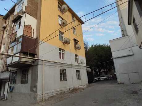 2 otaqlı köhnə tikili - Biləcəri q. - 55 m²