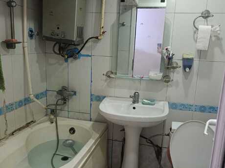 2 otaqlı köhnə tikili - İnşaatçılar m. - 50 m²