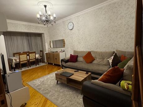 3 otaqlı köhnə tikili - Azadlıq Prospekti m. - 90 m²