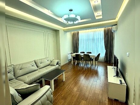 28 Mayda 2 otaqlı yeni tikili mənzil kirayə verilir, 85 m², 1 600 AZN/ay, şəkil 2 / 12