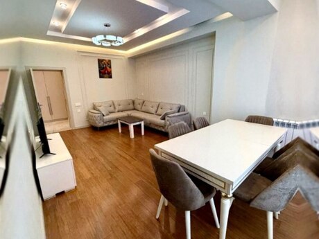 28 Mayda 2 otaqlı yeni tikili mənzil kirayə verilir, 85 m², 1 600 AZN/ay, şəkil 3 / 12
