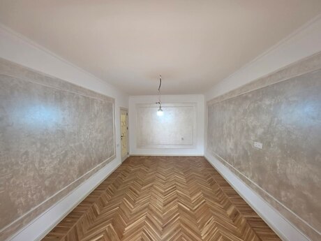 3 otaqlı köhnə tikili - Elmlər Akademiyası m. - 75 m²