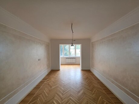 3 otaqlı köhnə tikili - Elmlər Akademiyası m. - 75 m²