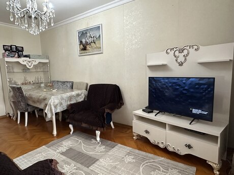 2 otaqlı köhnə tikili - Əmircan q. - 65 m²