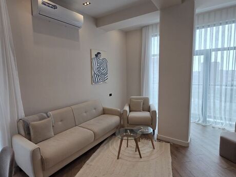 4-комн. новостройка - Насиминский  р. - 138 м²