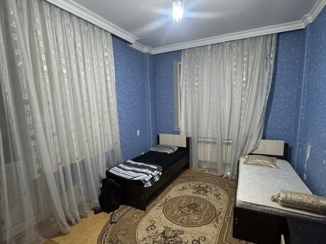 4-комн. новостройка - м. Ази Асланов - 110 м²