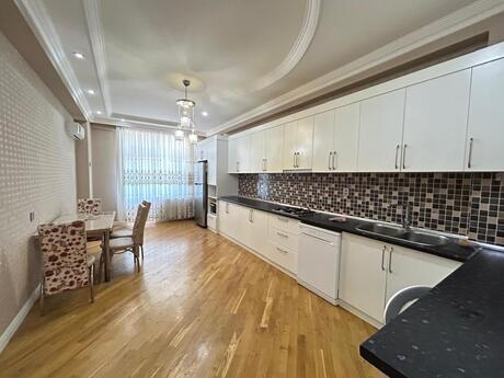 3 otaqlı yeni tikili - Şah İsmayıl Xətai m. - 170 m²