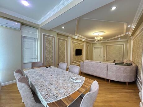 3 otaqlı yeni tikili - Şah İsmayıl Xətai m. - 170 m²