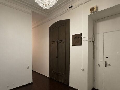 1 otaqlı ofis - 28 May m. - 50 m²