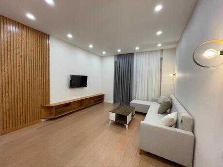 2 otaqlı yeni tikili - 8 Noyabr m. - 70 m²