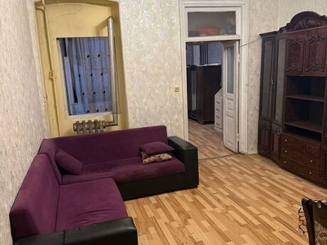 3 otaqlı köhnə tikili - 28 May m. - 80 m²