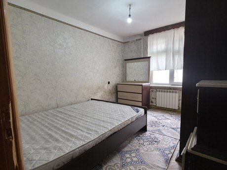 2 otaqlı köhnə tikili - Bakıxanov q. - 60 m²